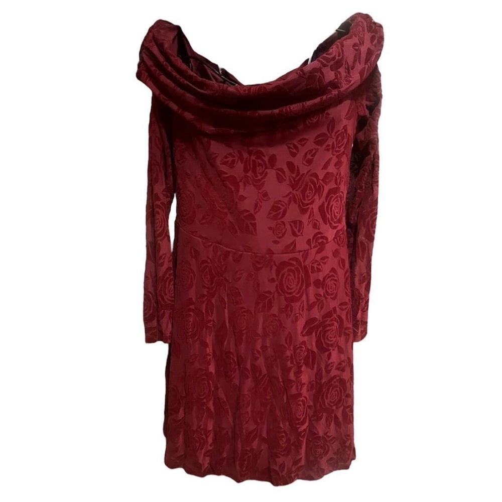 Off shoulder rose pattern velvet dress with sheer sleeves